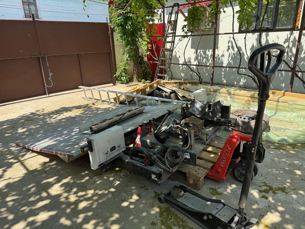 Lift hidraulic dhollandia de o tonă DHLM10