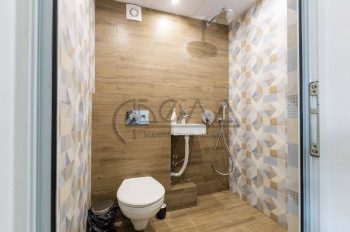 Продава се Тристаен апартамент в София, Славия - 110 кв.м за 2955 €/кв.м - Снимка #11