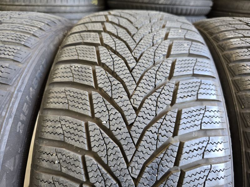 215/45/17 NEXEN 4бр