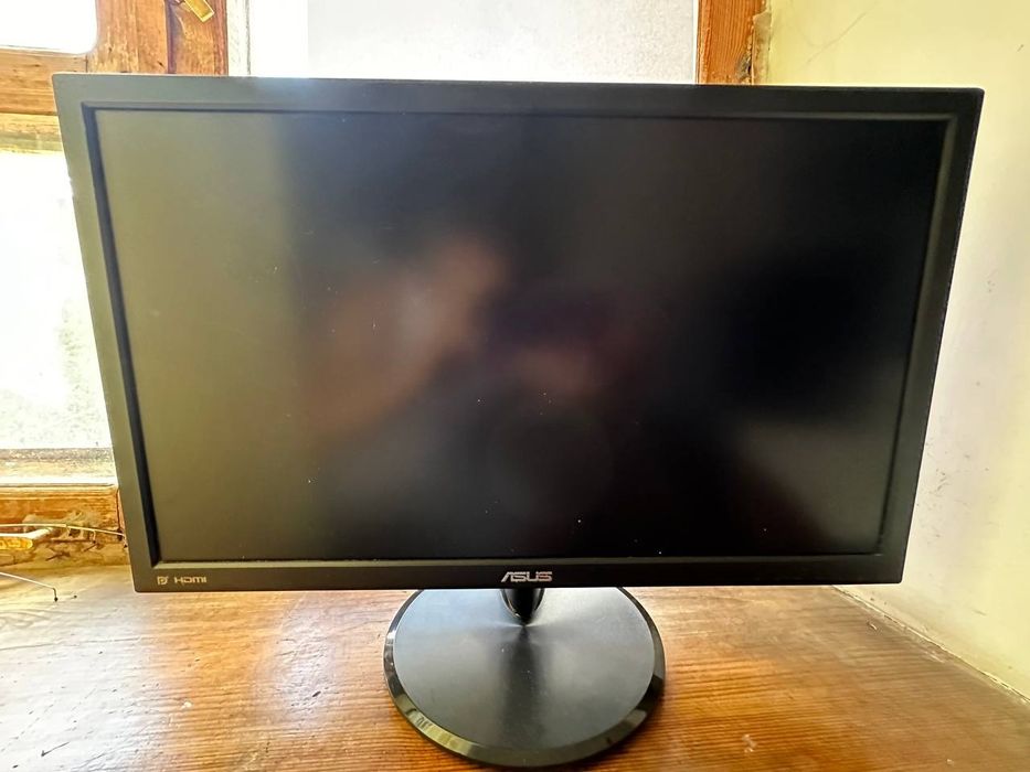 Продаю монитор Asus