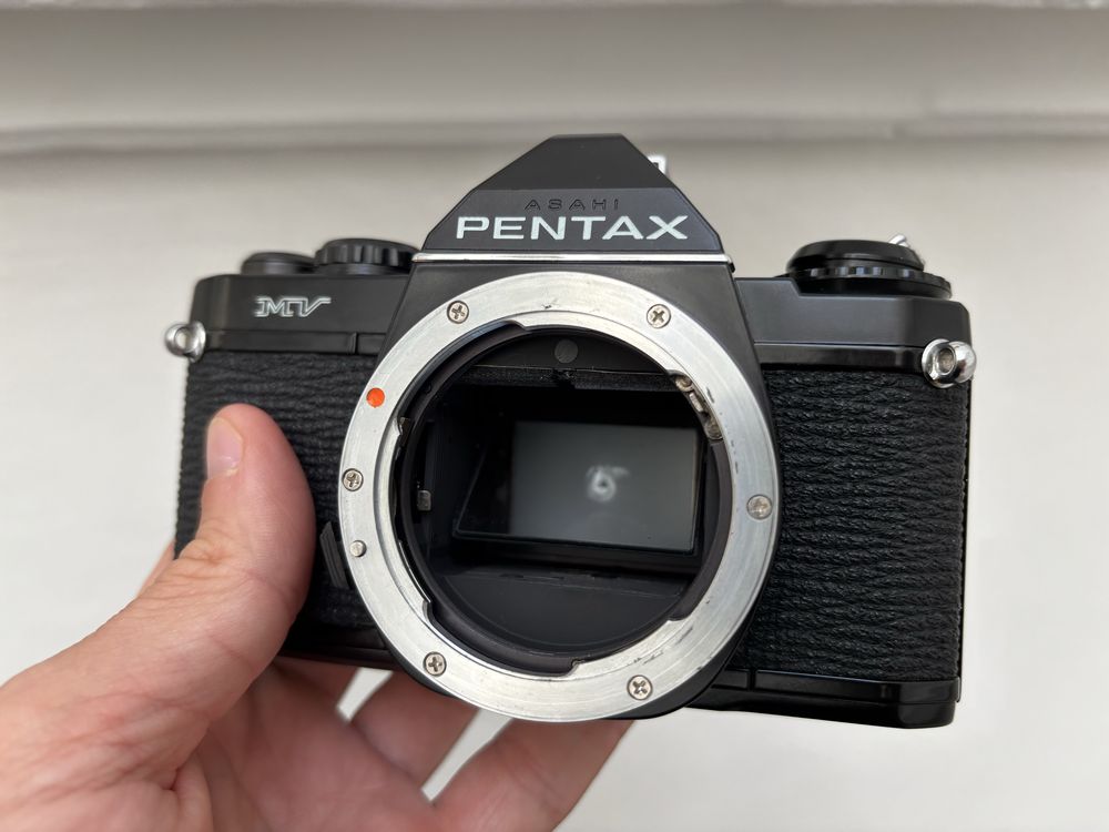 Pentax MV aparat foro pe film 35mm