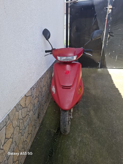 Scuter yahama de vânzare defect carburatorul