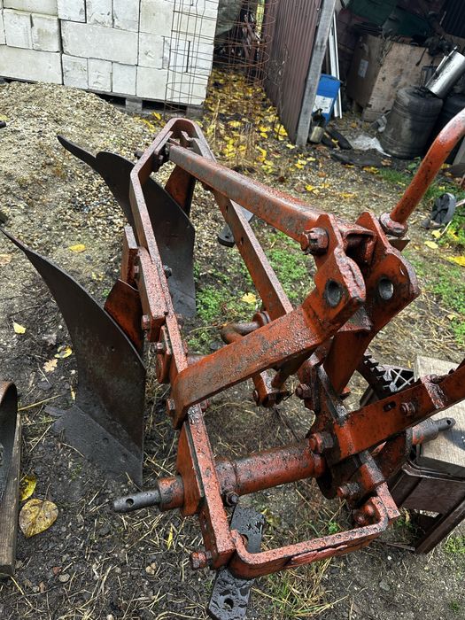 Plug cu 2 - 3 trupite !!