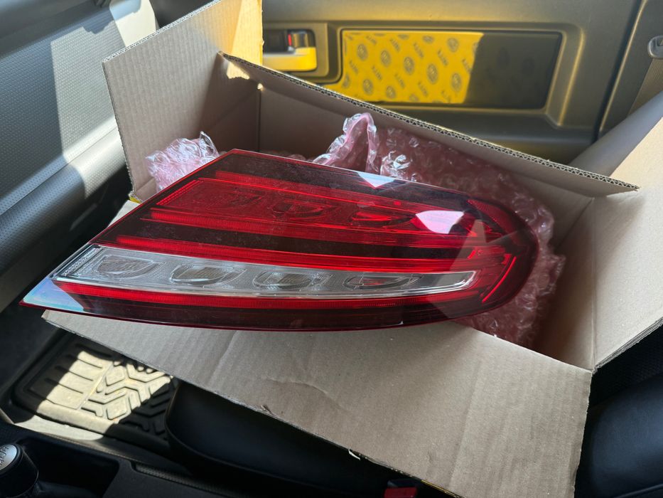 Заден десен стоп mercedes c205 cupe