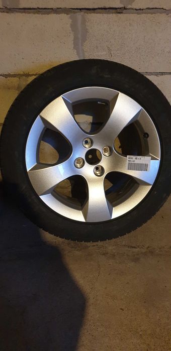 гума джанта за Пежо3008- 1 бр.17''Ново