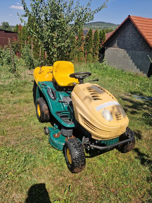 Tractoraș tuns iarbă gazon yardman 15 cp