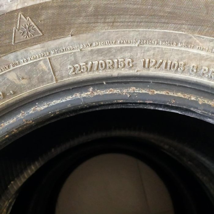 Toyo Celsius cargo 225/70/15C DOT24