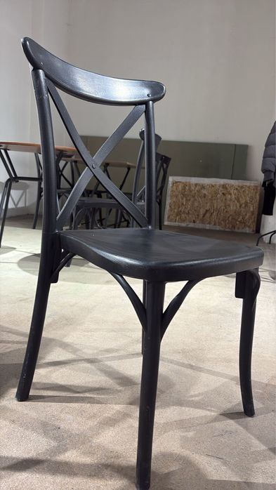 Стол со стульями