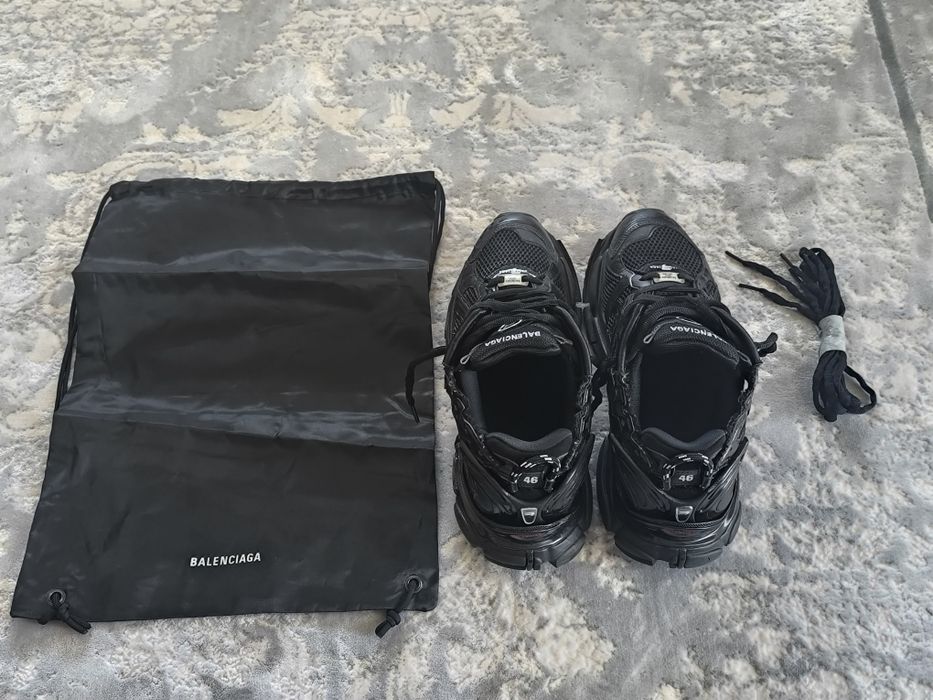 Adidasi balenciaga runners