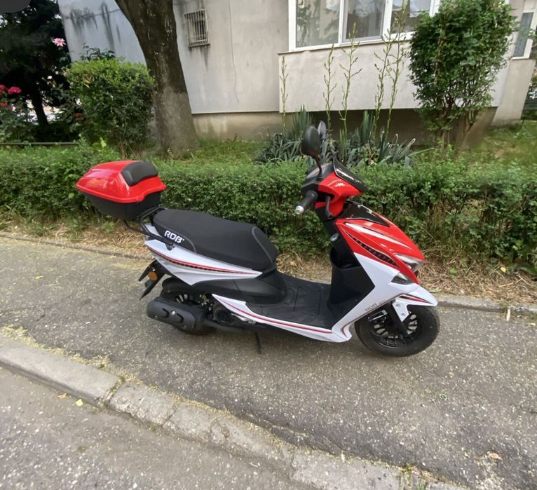 Scuter 50 cm cubi frumos, impecabil 2021