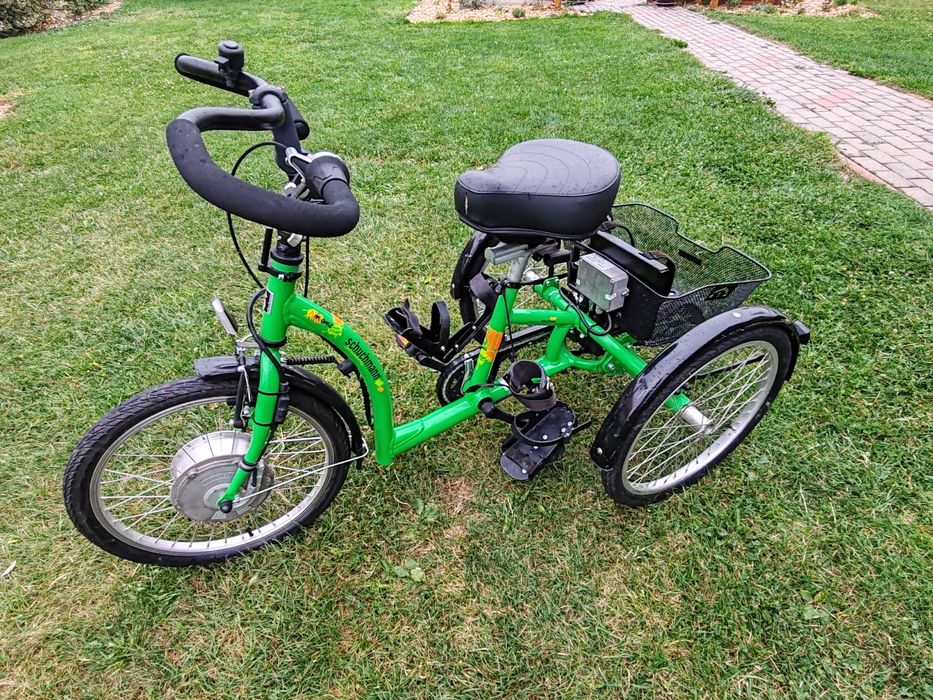 Tricicleta electrica pentru persoane cu handicap