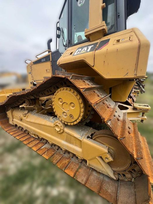 Buldozer Catterpillar recent adus Anglia cale rulare noua 15.700 ore
