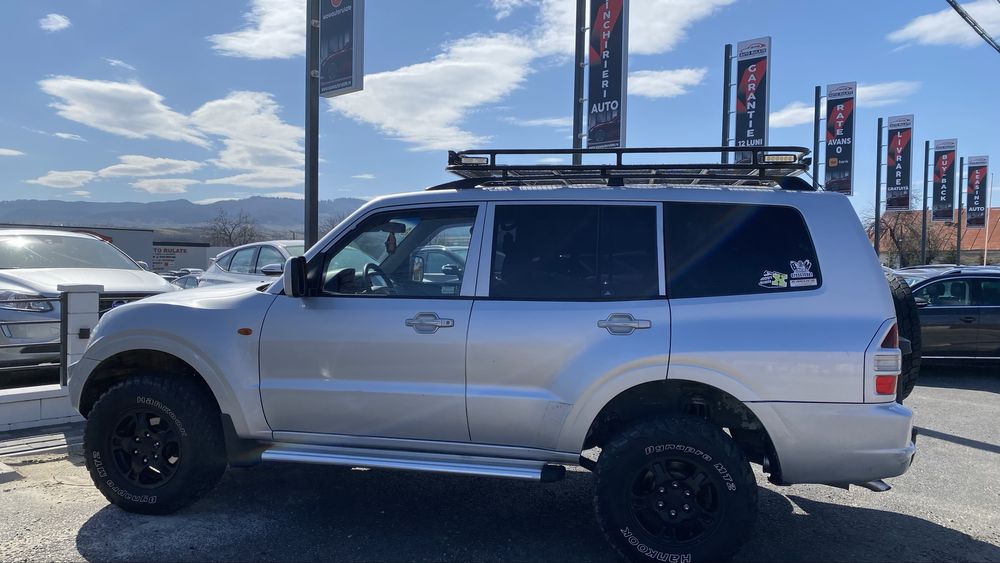 Vand pajero mk3 2.5 autoutilitar!
