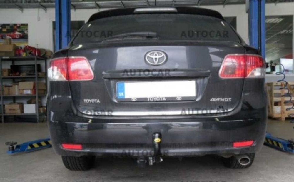 Теглич за Toyota Avensis