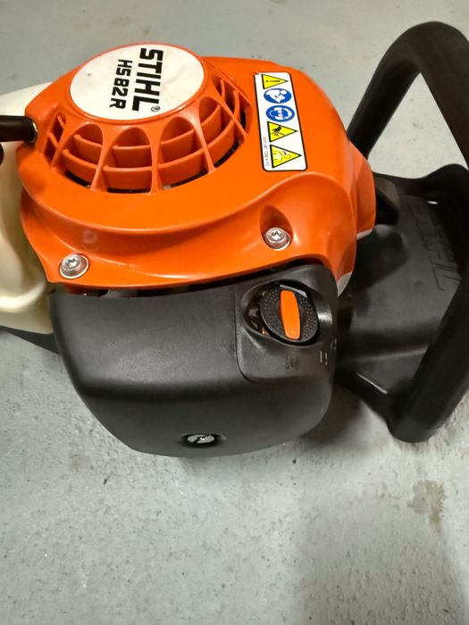 HS 82 R Mașina de tuns gard viu 600MM STIHL
