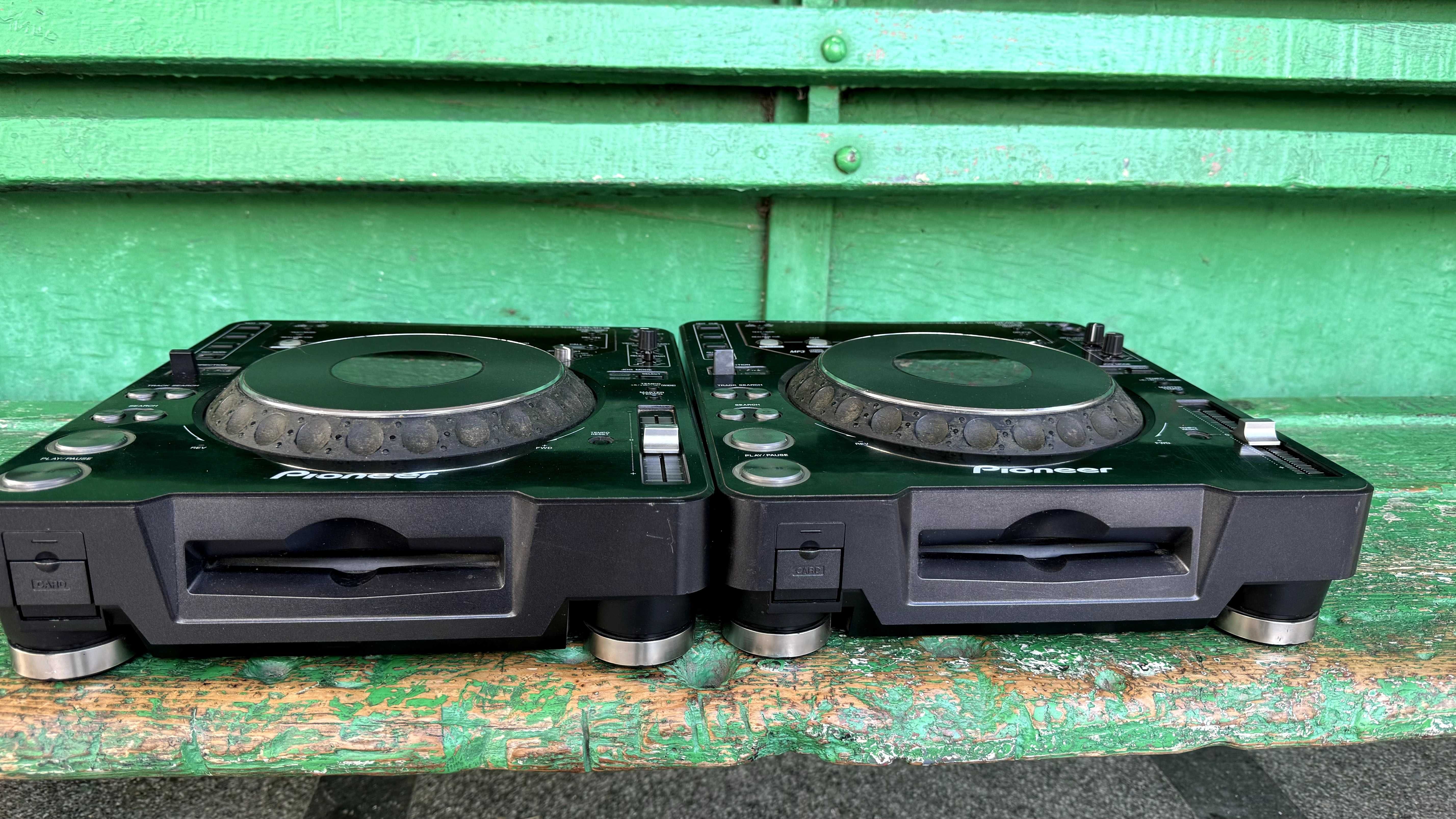 Pioneer CDJ 1000 MK3 Чифт