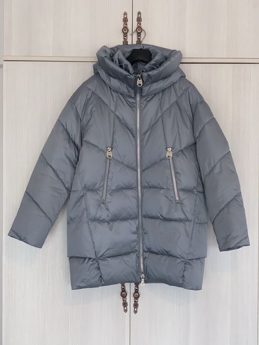 Куртка зимняя почти новая