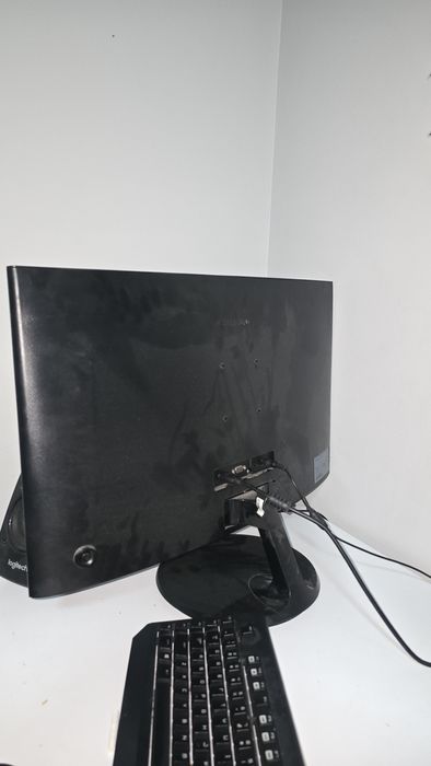 Odyssey G5 2 Monitoare curbate Samsung