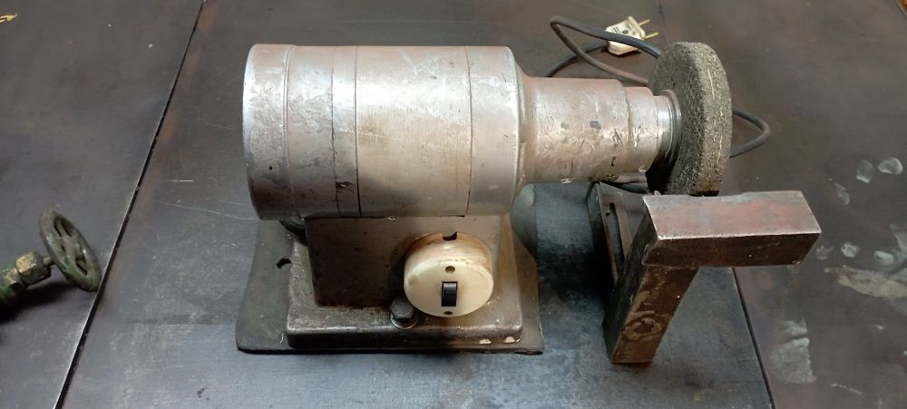 Точильный станок 220V