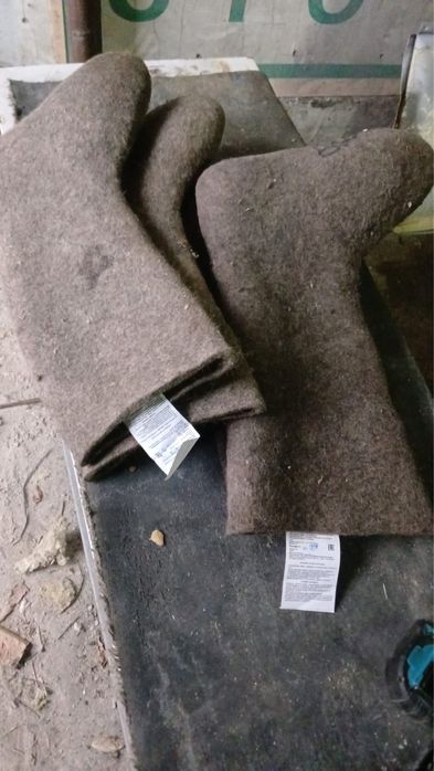 Отдам       даром       зимнюю     обувь.