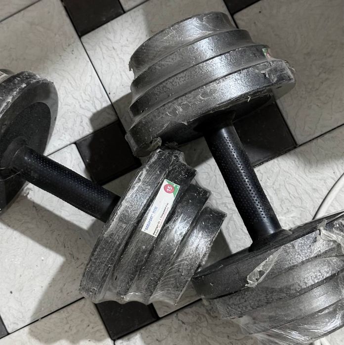 Sport anjomlari va gantel