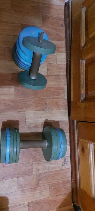 Shtanga, gantel, kreslo sotiladi