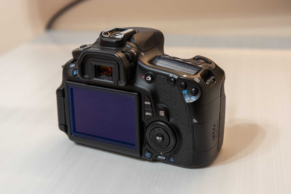 Фотоапарат Canon 60D