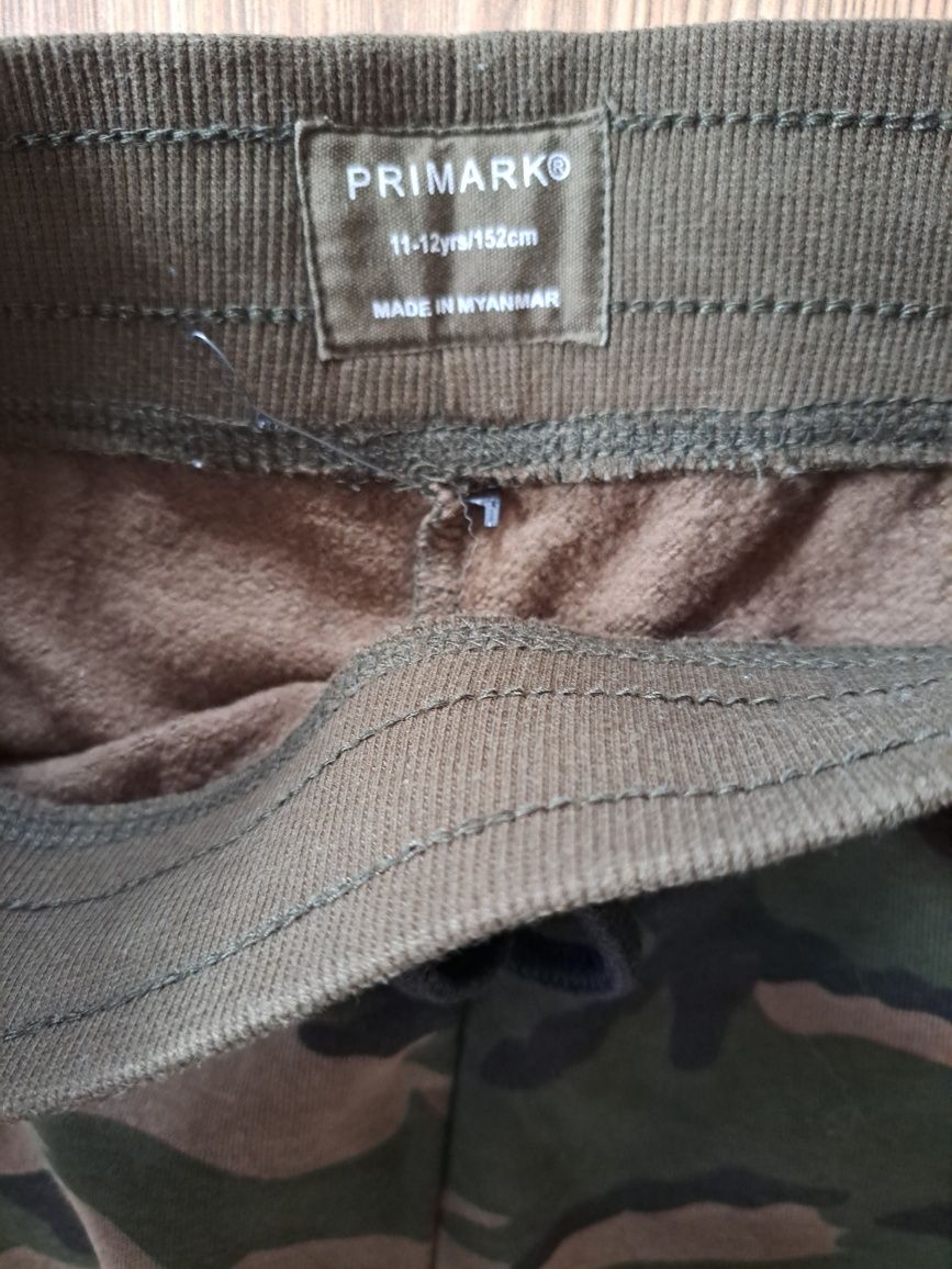Pantaloni imprimeu army Primark 152 10-11 ani