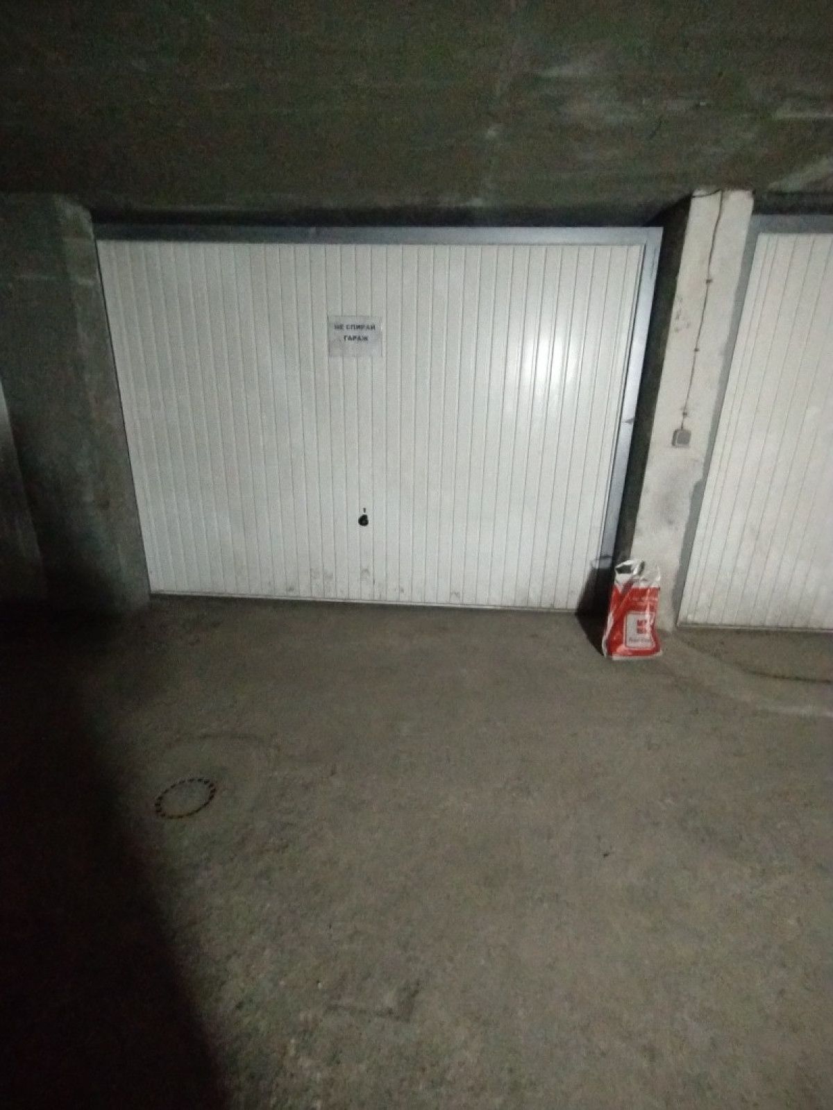 Продава ГАРАЖ, ПАРКОМЯСТО в град София, Люлин 8 - 33 кв.м  30000 EUR