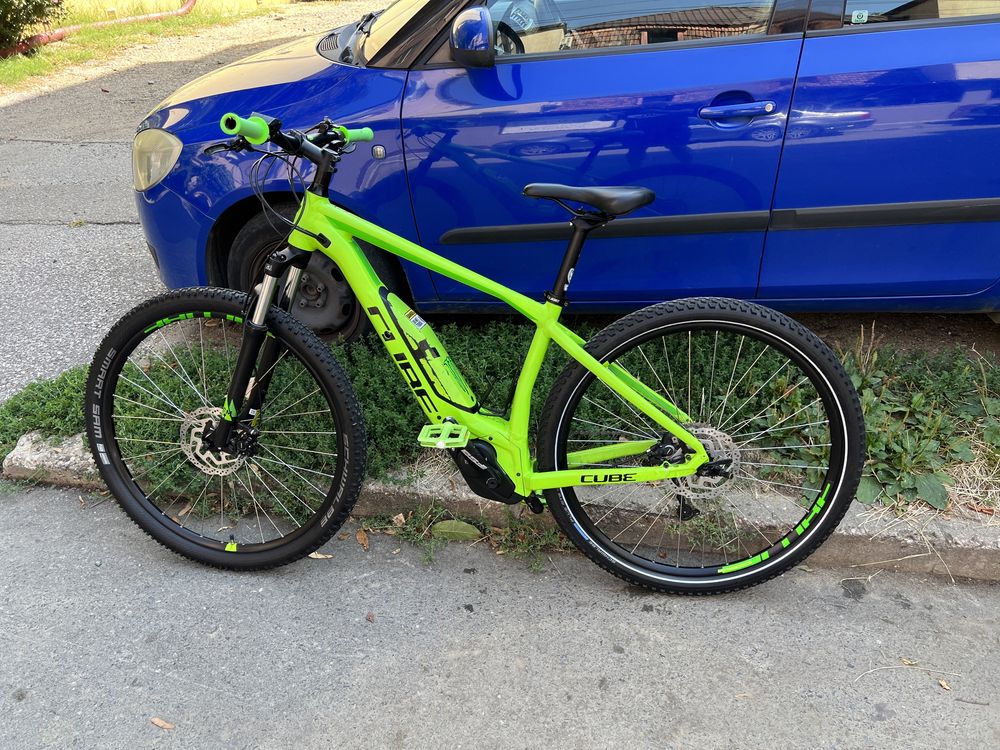 Bicicleta electrică   E-Bike Cube Acid Hybrid One 400