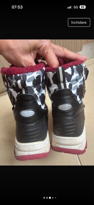 Ghete marimea 33 stare foarte bună.