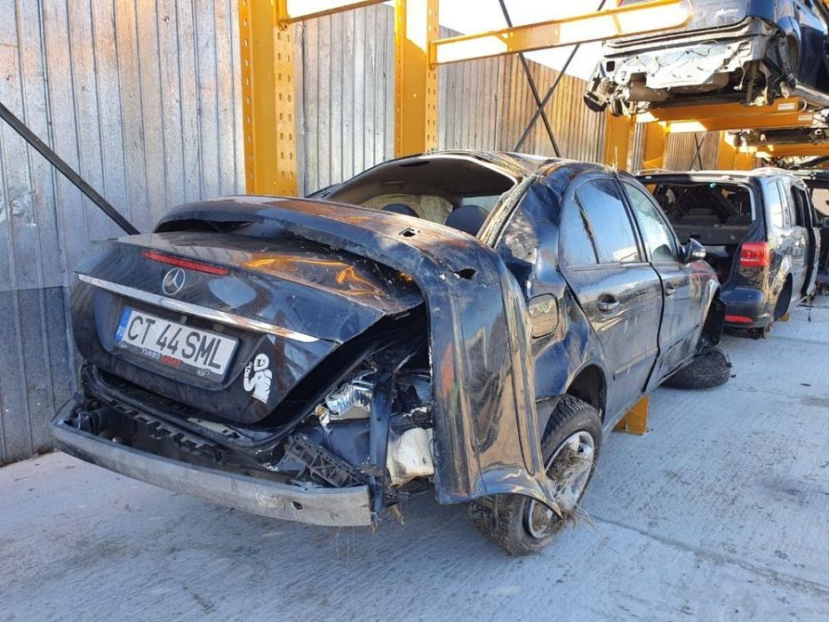 armatura fata cadru jug punte fata spate praguri Mercedes E Class w211 motor 2.2cdi dezmembrez