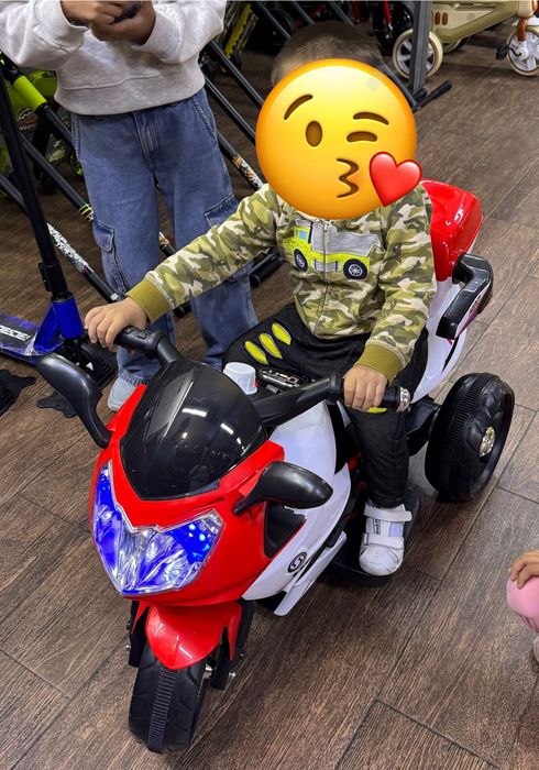 Продам мотоцикл взяли сыну вообще не играет зря стоит срочно торг