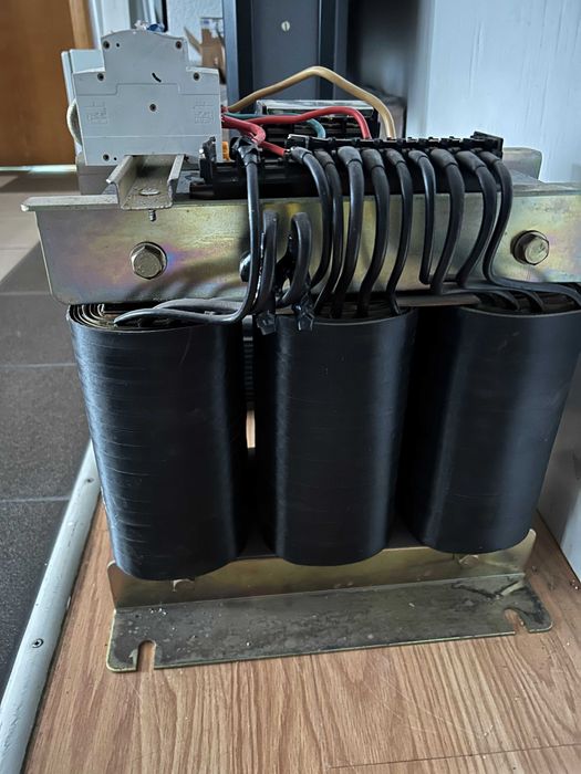 Transformator trifazat industrial 400/200 v ; 12Kw Japonia