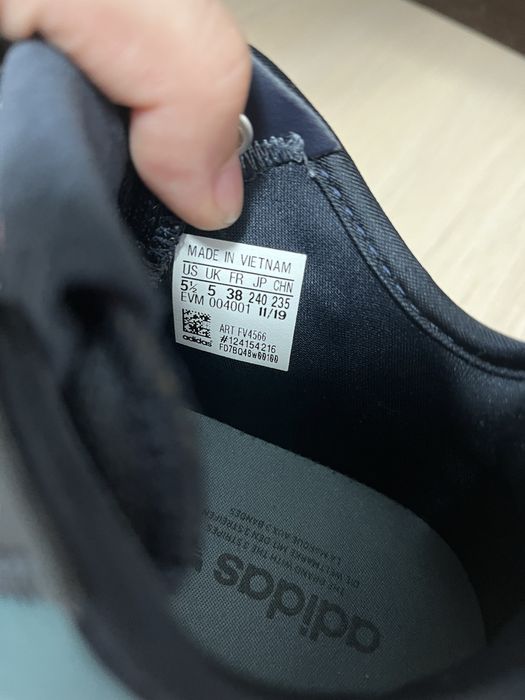 Маратонки adidas nite jogger EE5906