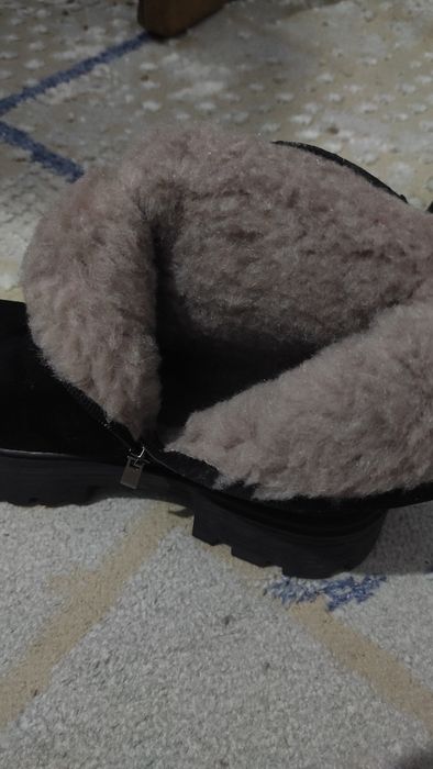 Продам женские сапоги новые 40 размер!