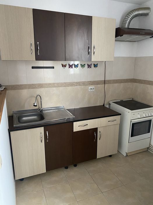 Garsoniera de închiriat