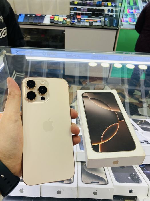 iPhone 16 Pro Max 256 gb desert