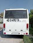 Avtobus yo'lovchi tashish uchun