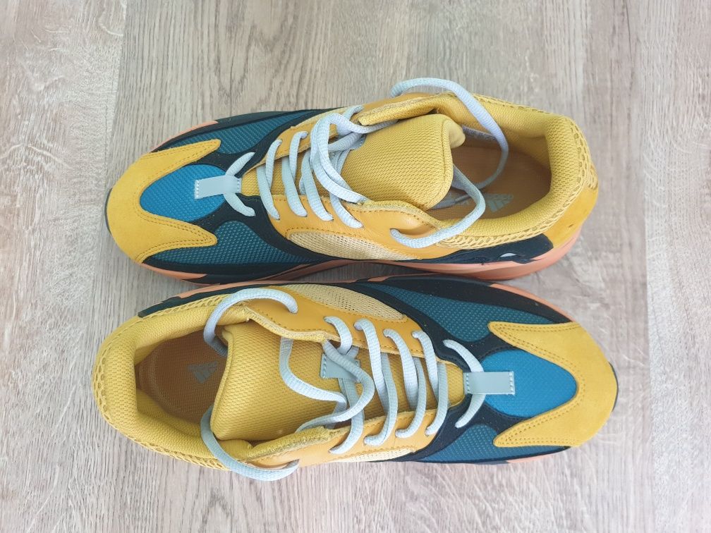 Adidas Yeezy 700 Sun