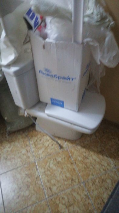Унитаз б/у. 5000