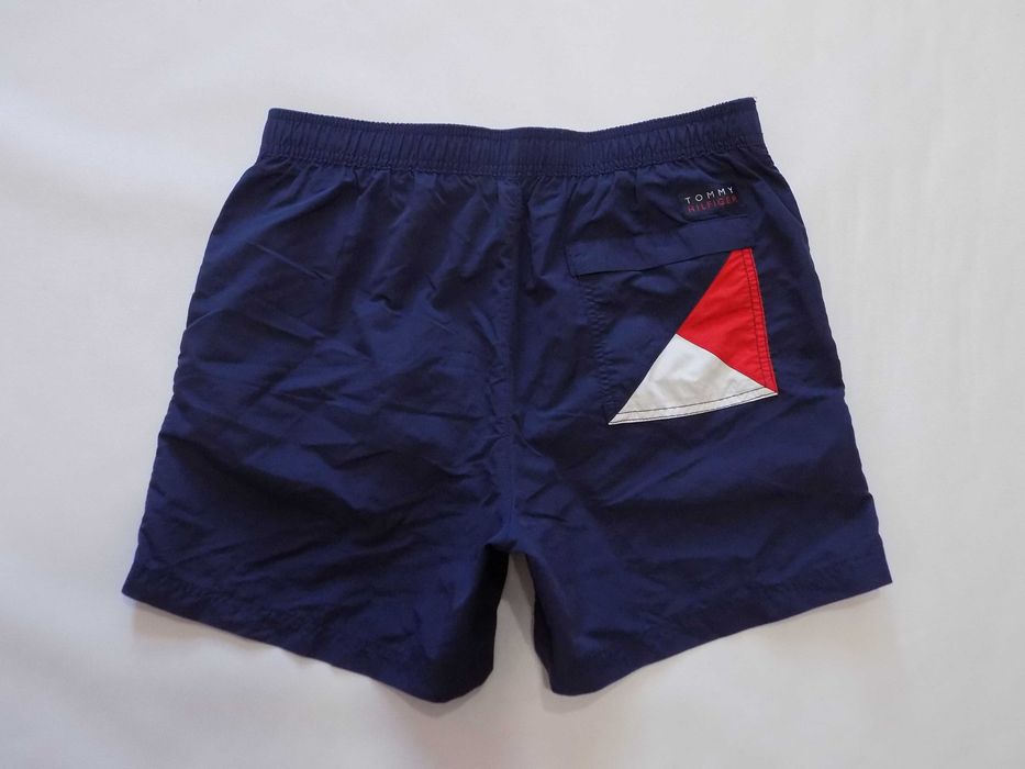 Къси панталони tommy hilfiger шорти гащета бански оригинални мъжки M/L