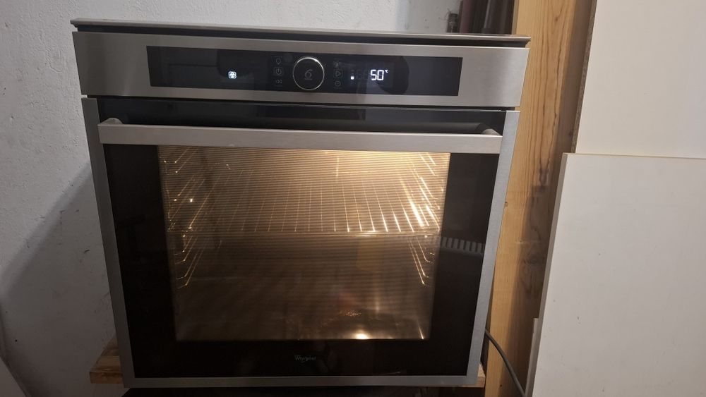 Фурна за вграждане Whirlpool