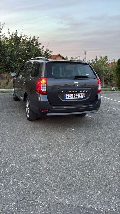 Logan  mcv 0.9 tce  2016