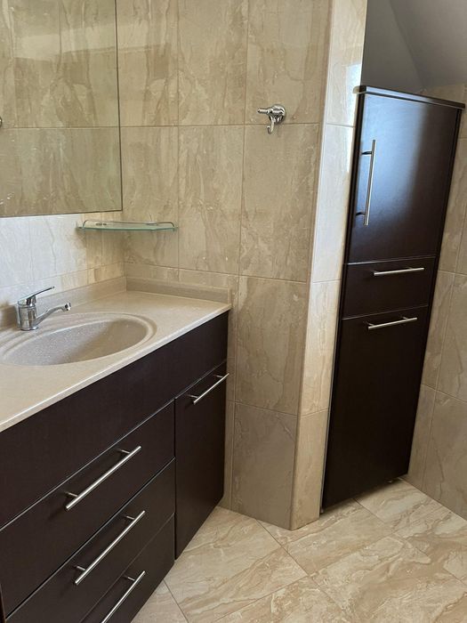 Дава се под наем Етаж от къща в Асеновград - 96 кв.м за 448.8 € - Снимка #11