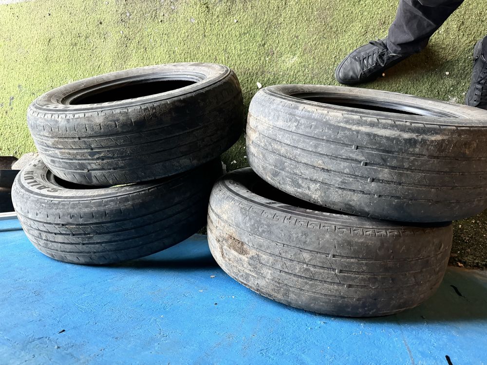 Продам резину летнюю и зимнию 16r за 2 коплекта  90.000 торг!!!
