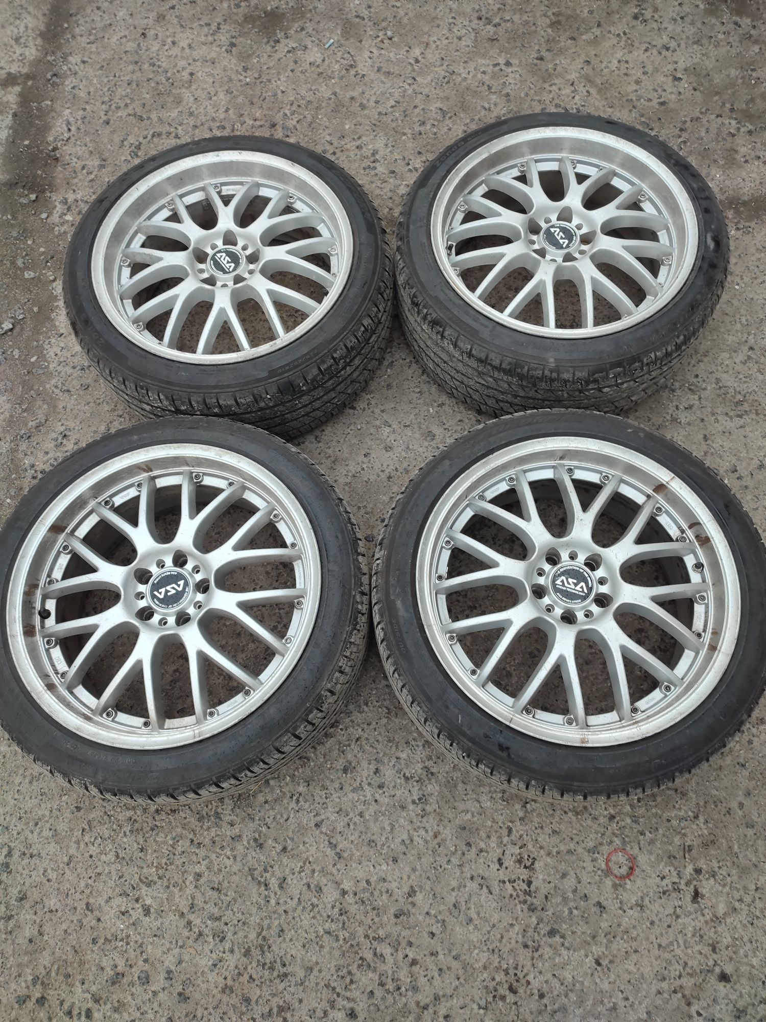 Roti Mercedes r19 5x112