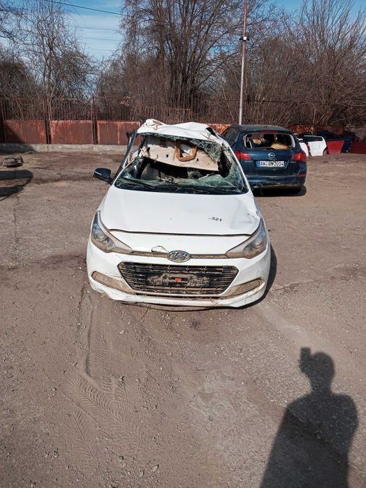 Хюндай и 20 2018г 1.2 клима на части