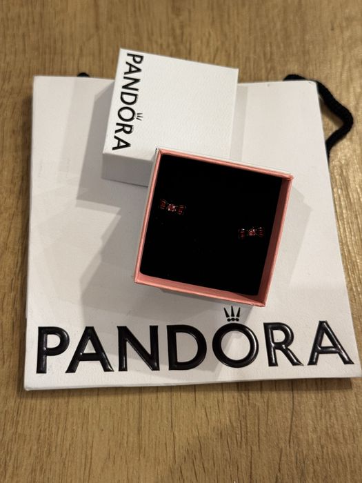 Pandora обеци Пандора