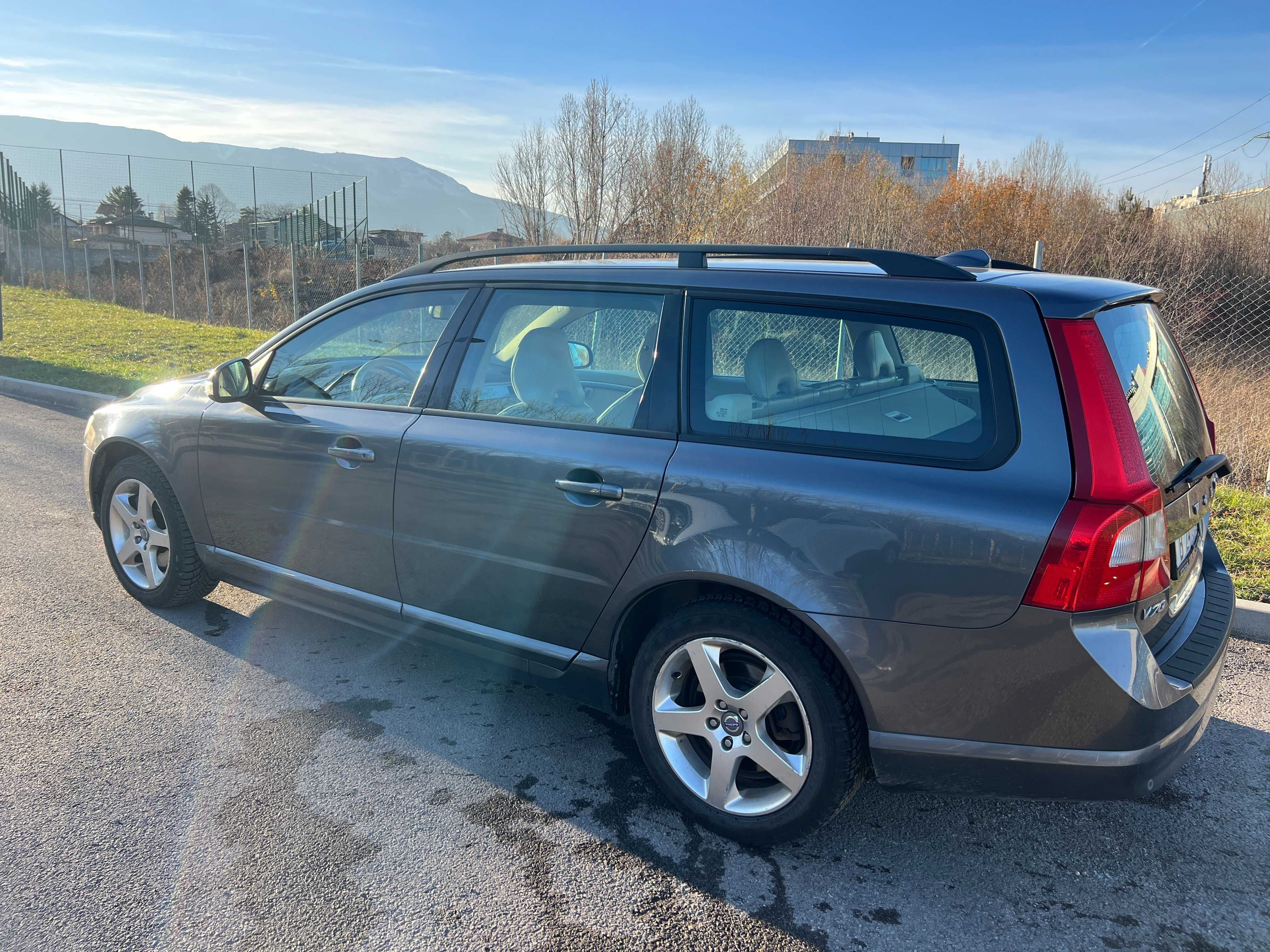 Volvo V70 + комплект летни гуми